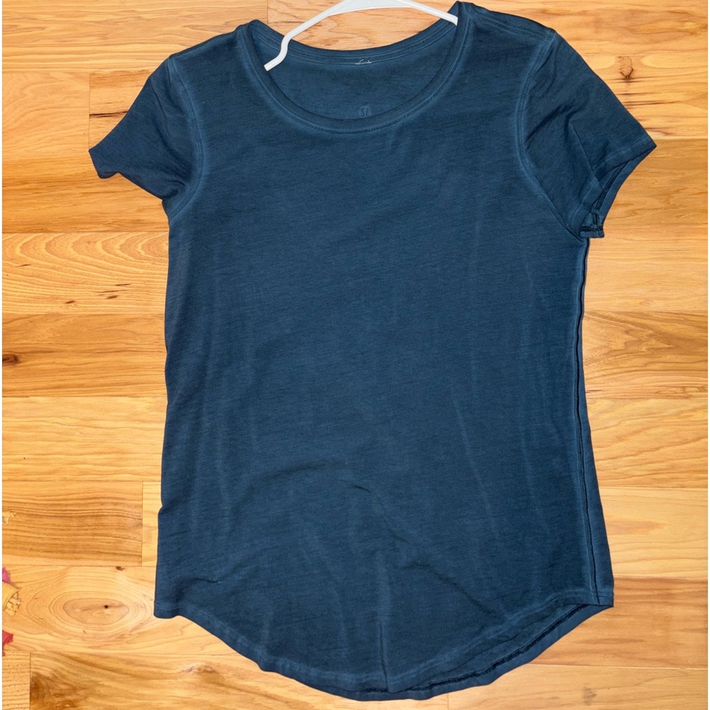 Lululemon T-Shirt